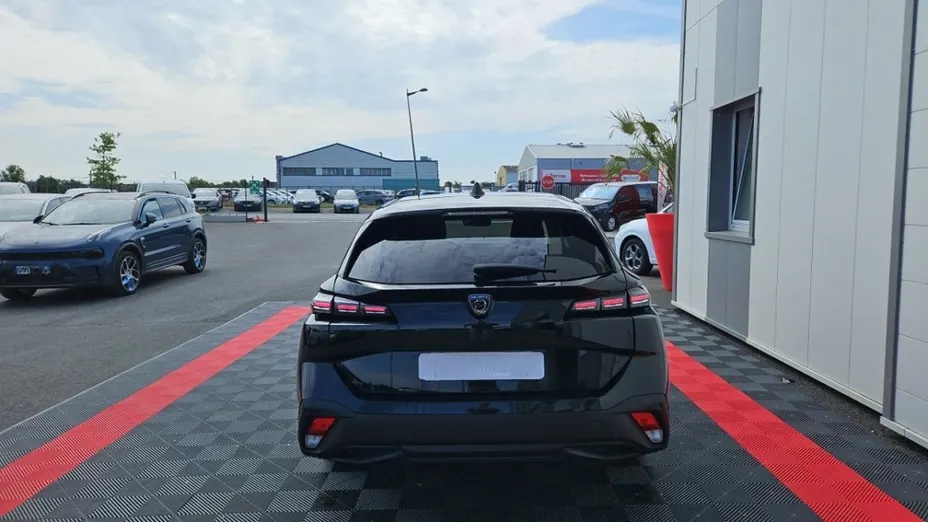 PEUGEOT 308 -