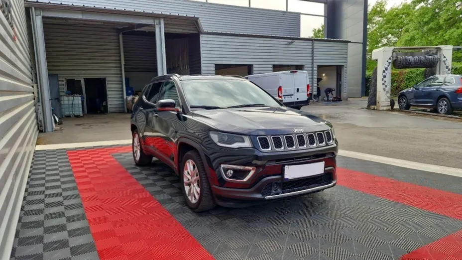 JEEP Compass -