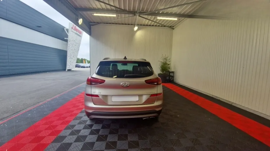 HYUNDAI Tucson -