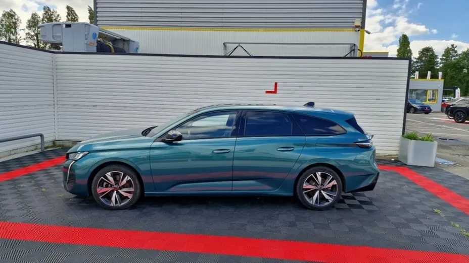 PEUGEOT 308 -