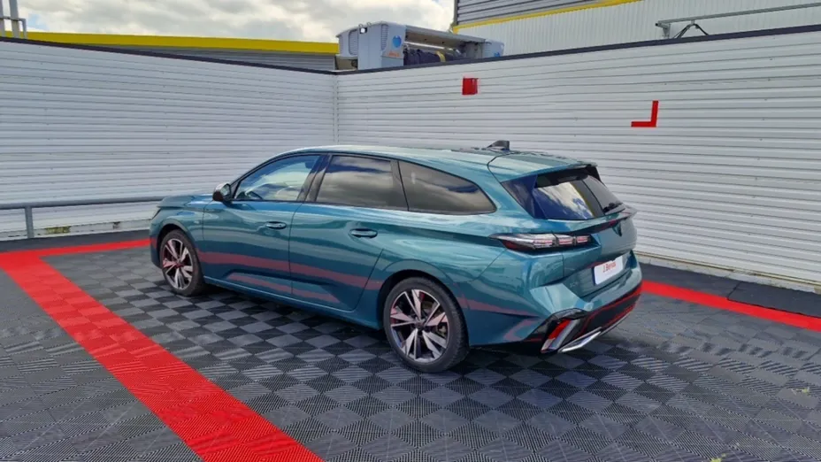 PEUGEOT 308 -