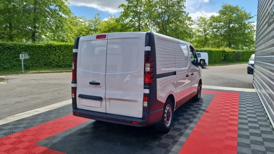 RENAULT Trafic -
