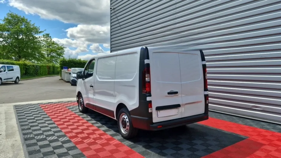 RENAULT Trafic -