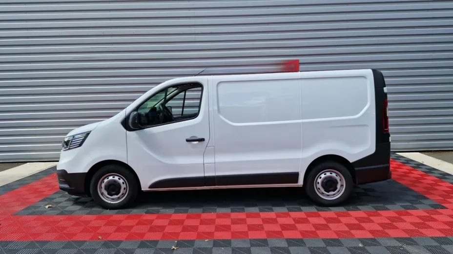 RENAULT Trafic -