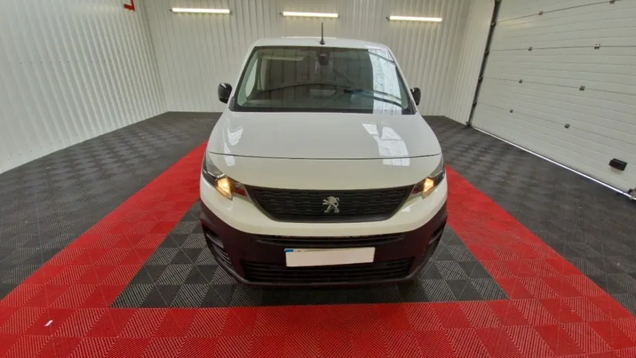 PEUGEOT Partner -