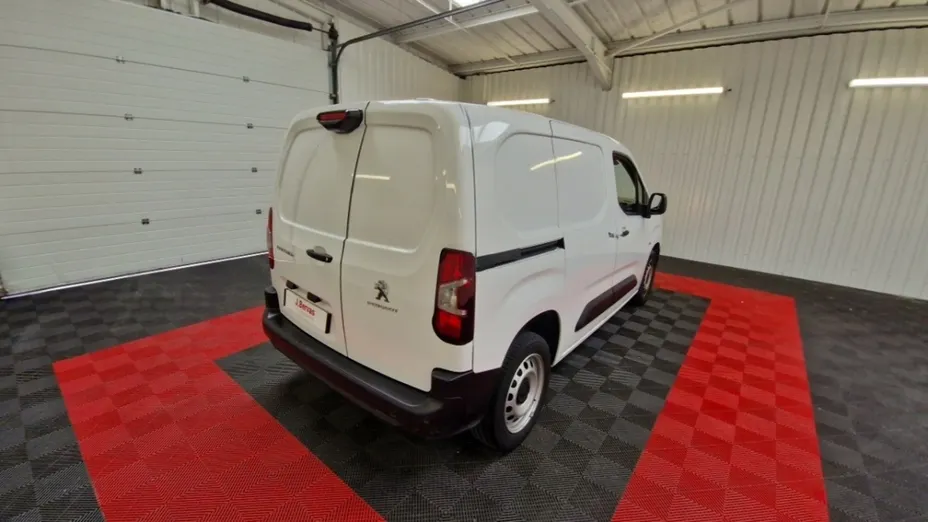 PEUGEOT Partner -