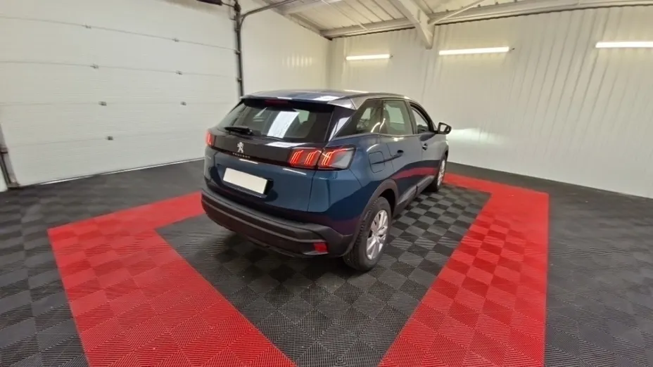 PEUGEOT 3008 -