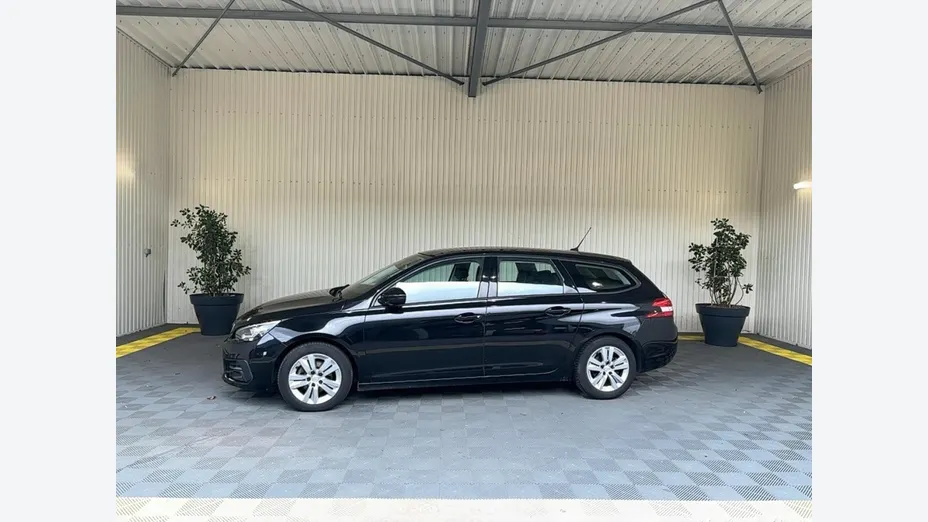 PEUGEOT 308 -
