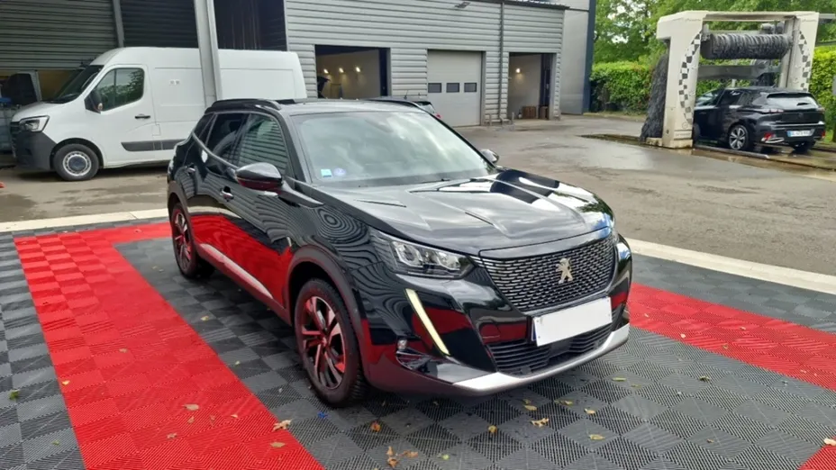 PEUGEOT 2008 -