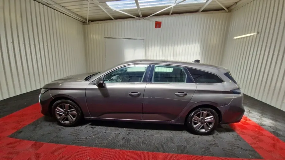 PEUGEOT 308 -