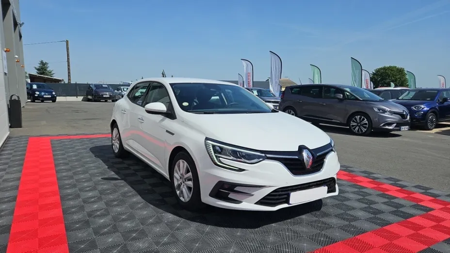 RENAULT Megane -