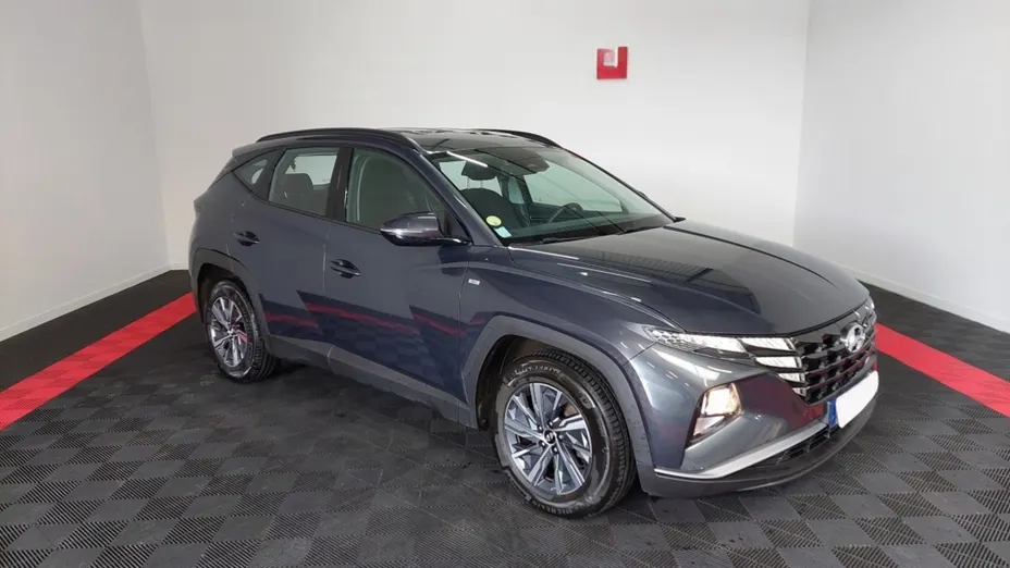 HYUNDAI Tucson -