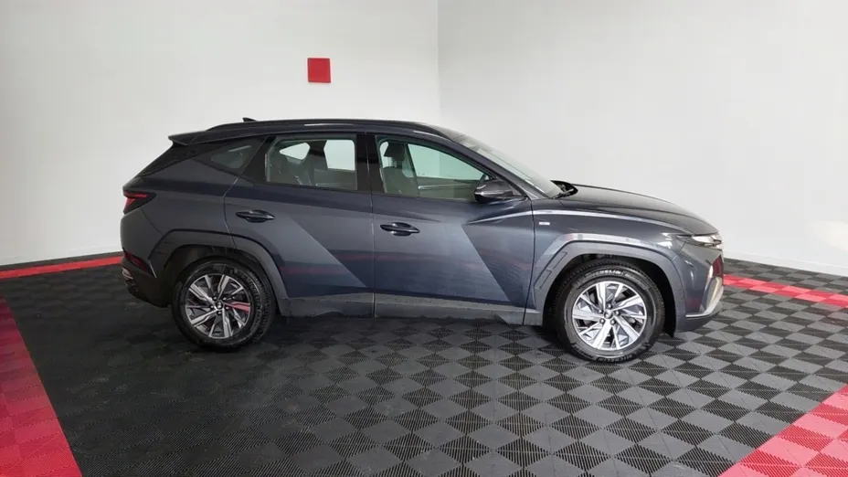 HYUNDAI Tucson -