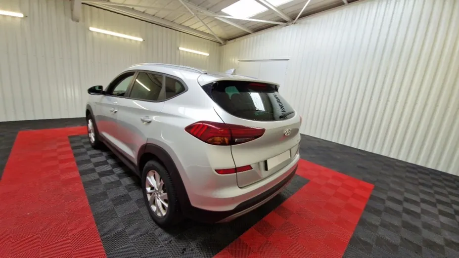 HYUNDAI Tucson -