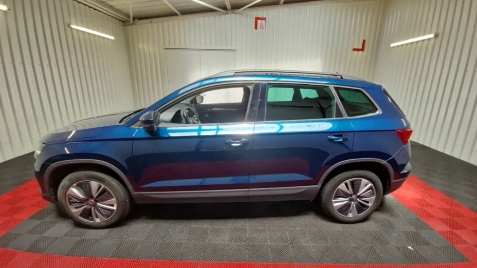 SKODA Karoq -