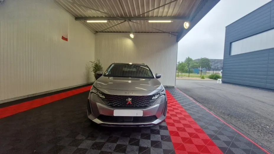PEUGEOT 3008 -