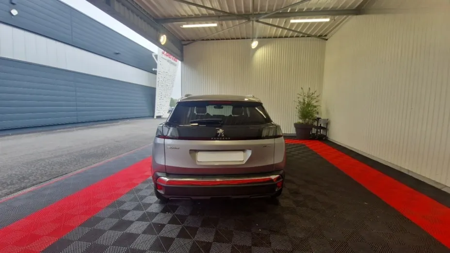 PEUGEOT 3008 -