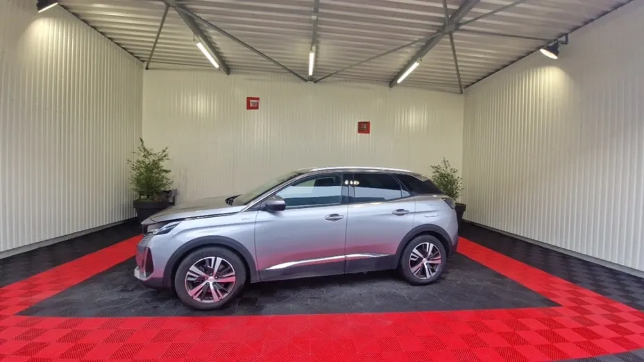 PEUGEOT 3008 -