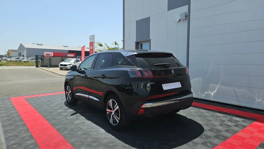PEUGEOT 3008 -