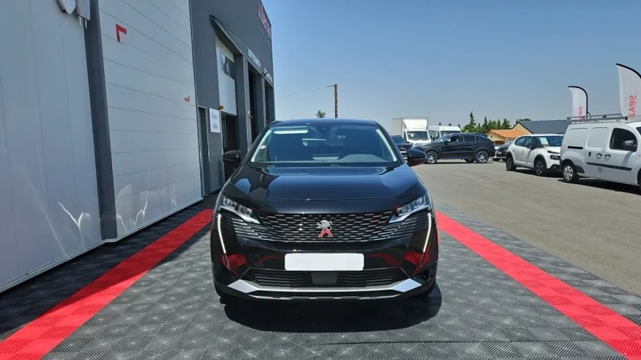 PEUGEOT 3008 -