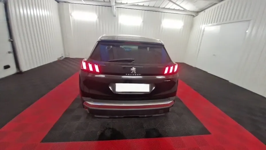 PEUGEOT 3008 -