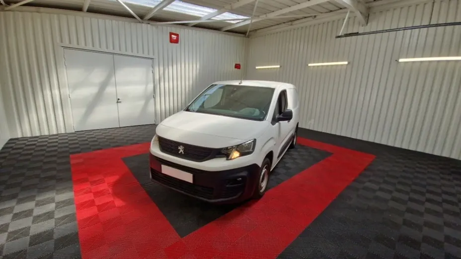 PEUGEOT Partner -