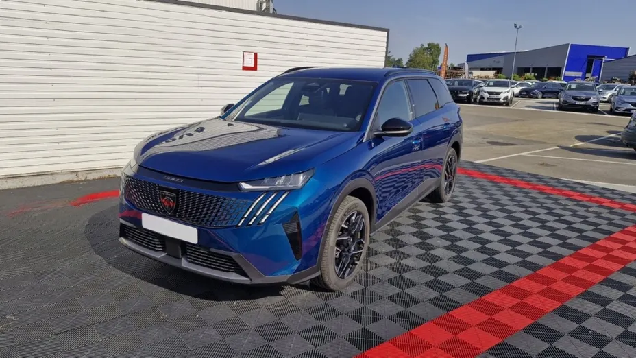 PEUGEOT 5008 -