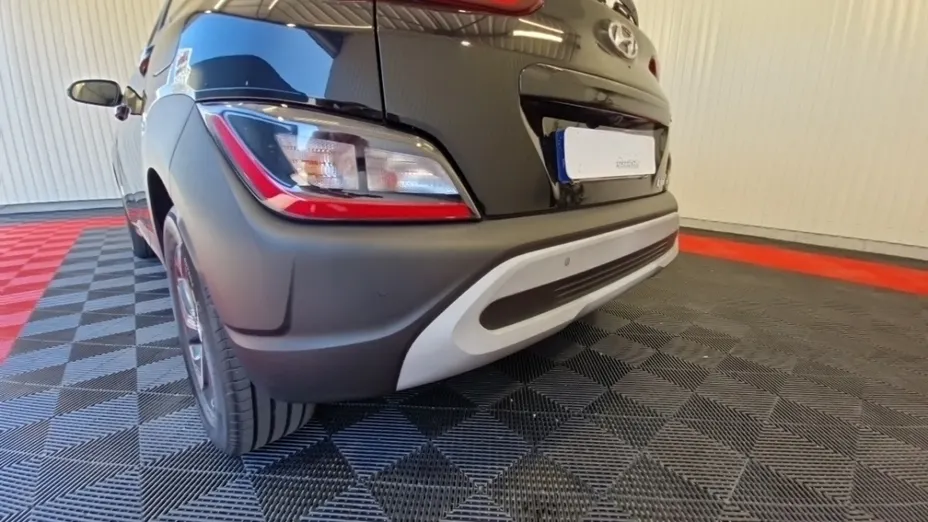 HYUNDAI Kona -