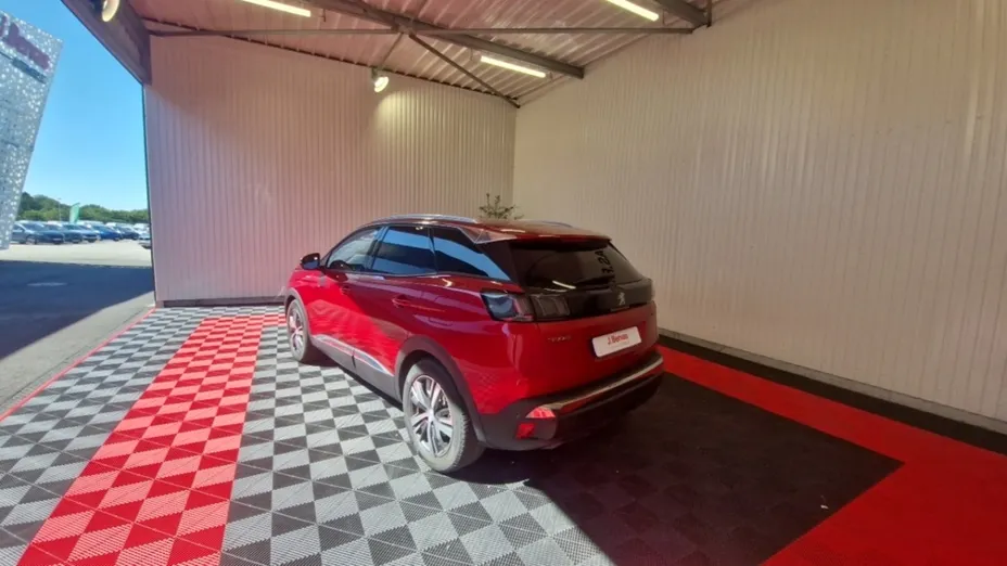 PEUGEOT 3008 -