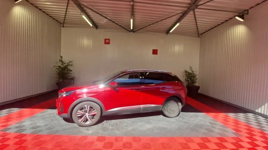 PEUGEOT 3008 -