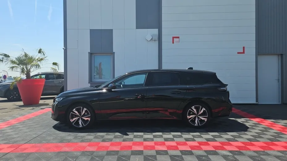 PEUGEOT 308 -