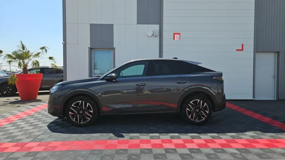 PEUGEOT 3008 -