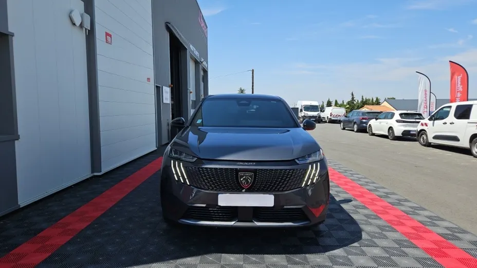 PEUGEOT 3008 -