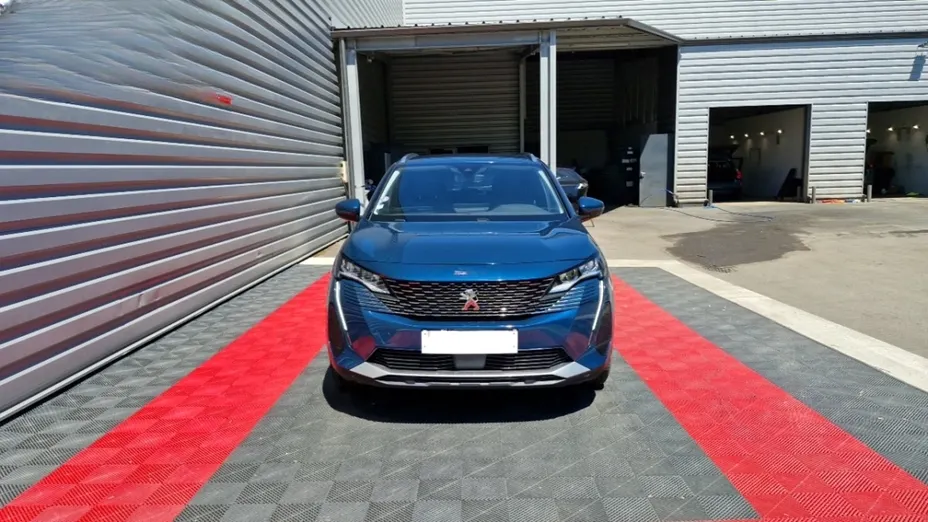 PEUGEOT 3008 -