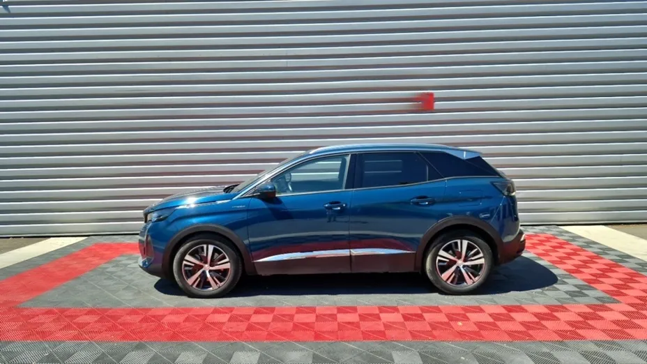 PEUGEOT 3008 -