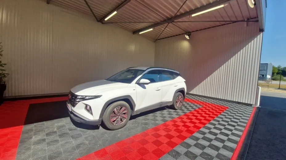 HYUNDAI Tucson -