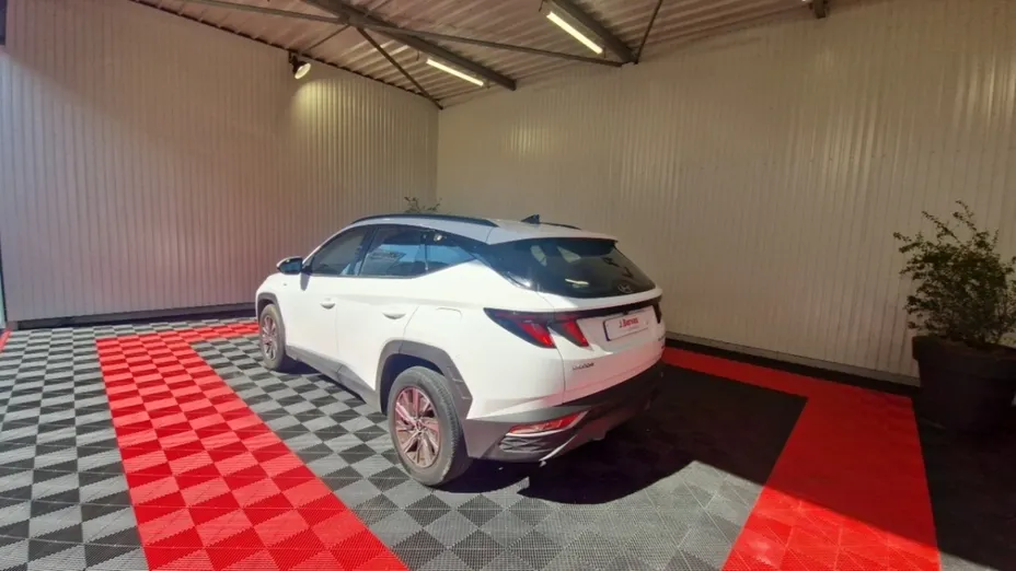 HYUNDAI Tucson -