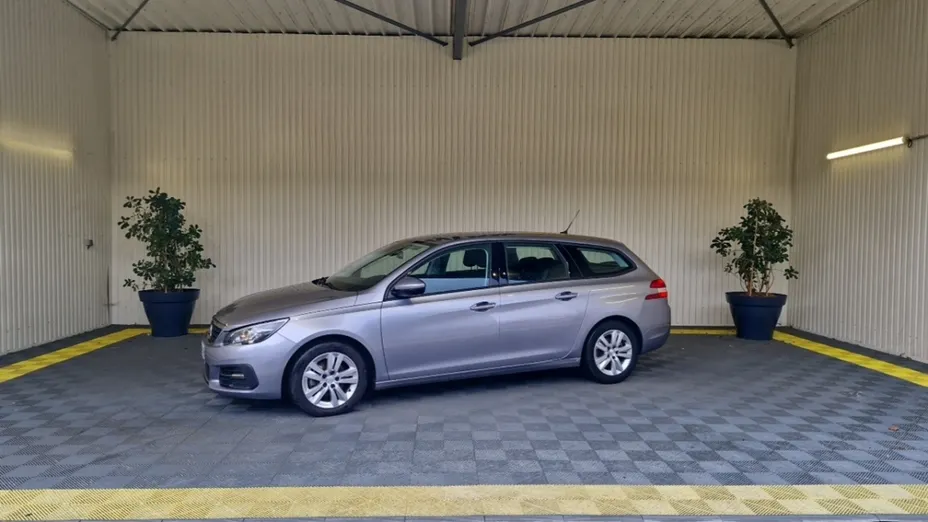 PEUGEOT 308 -