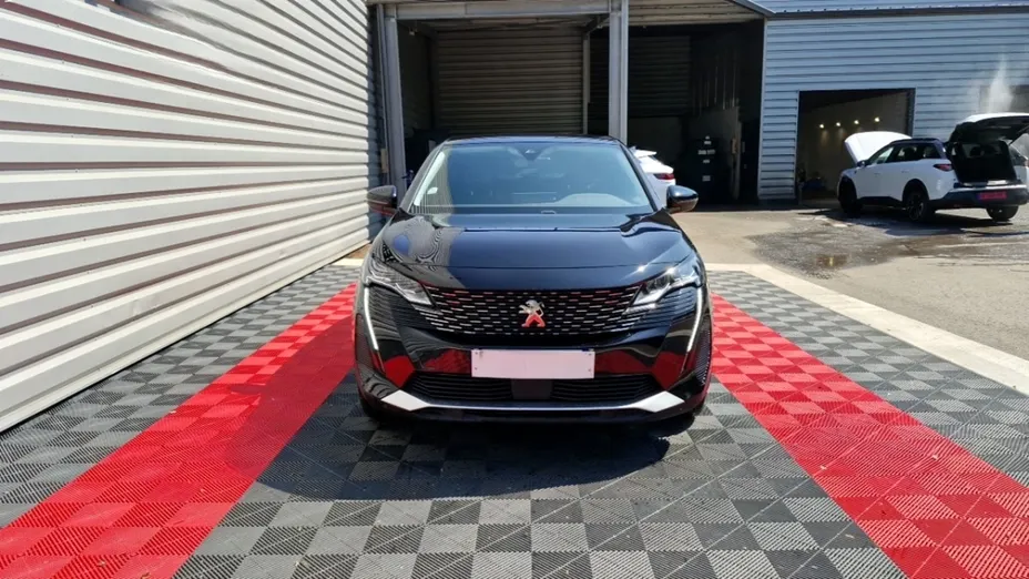 PEUGEOT 3008 -