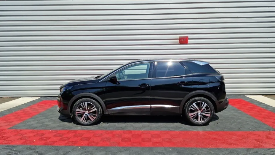 PEUGEOT 3008 -