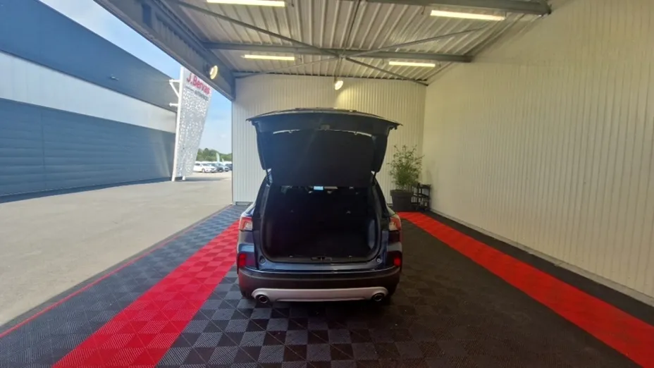 FORD Kuga -