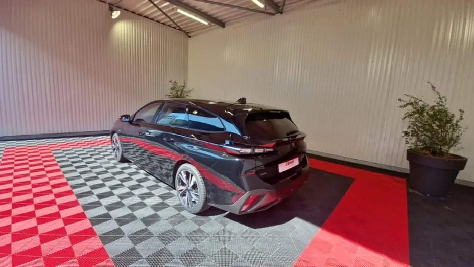 PEUGEOT 308 -