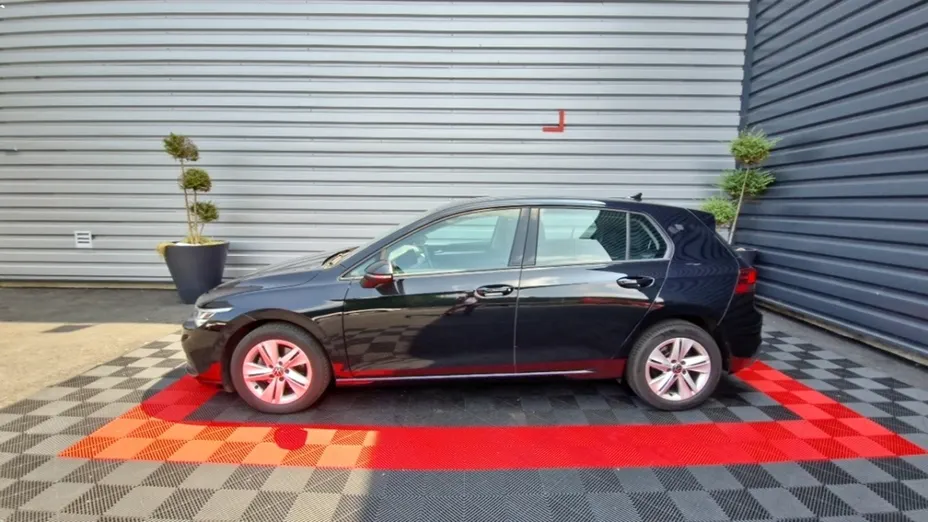 Volkswagen Golf -