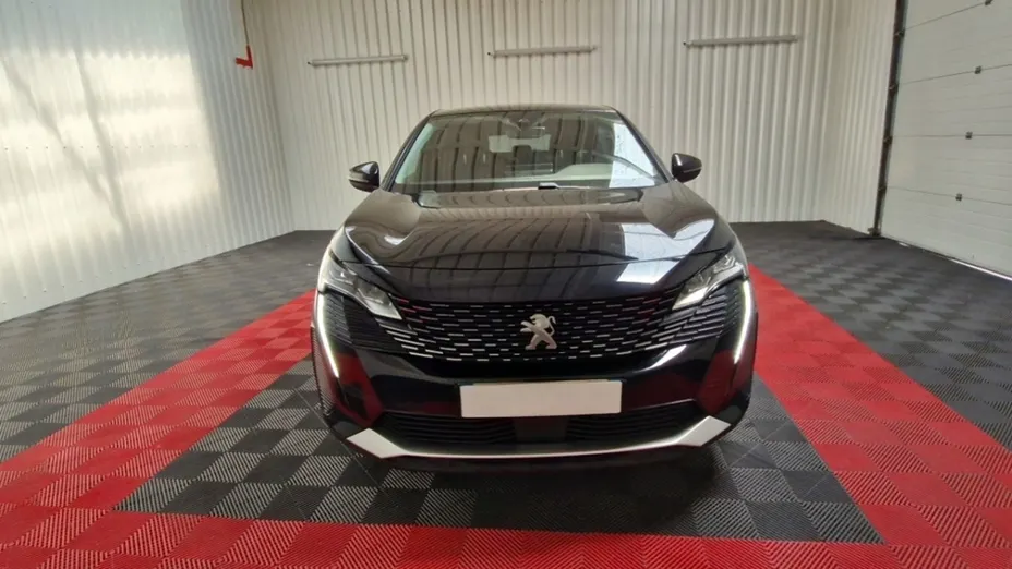 PEUGEOT 3008 -