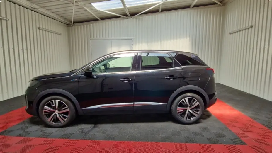 PEUGEOT 3008 -
