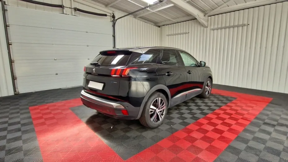 PEUGEOT 3008 -