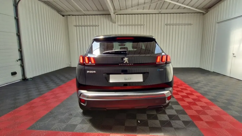 PEUGEOT 3008 -
