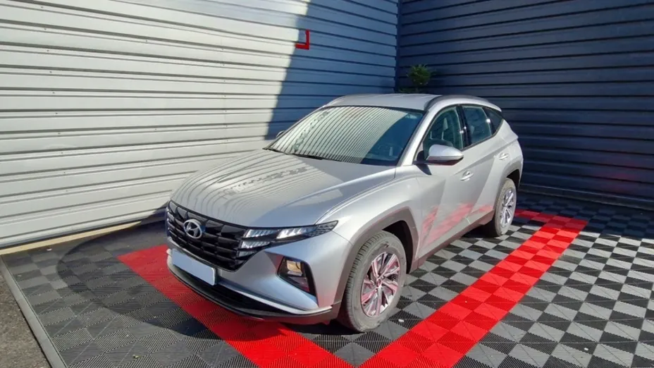 HYUNDAI Tucson -