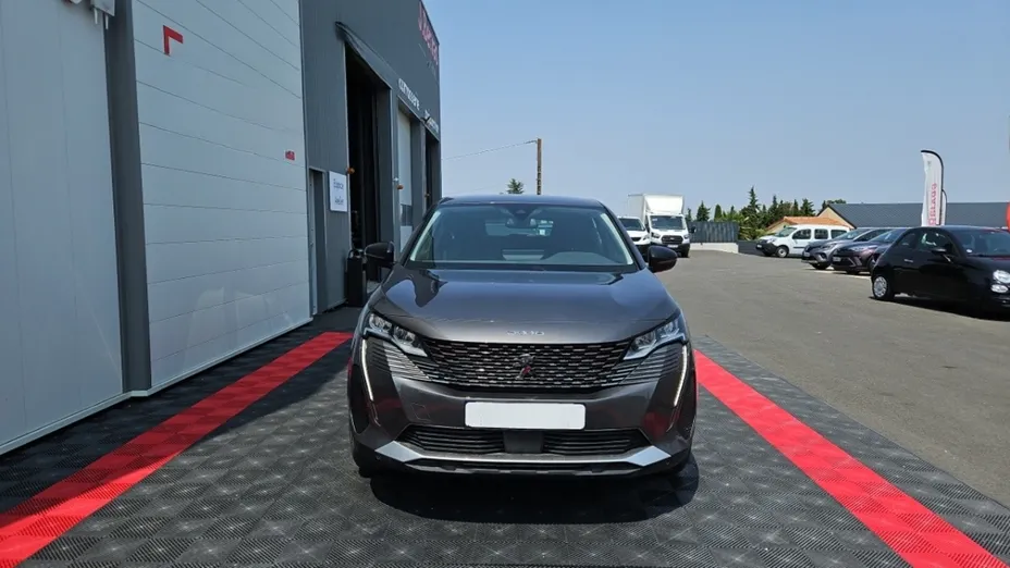 PEUGEOT 3008 -
