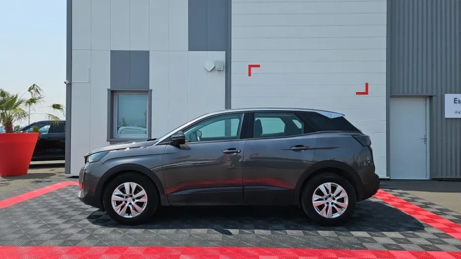 PEUGEOT 3008 -
